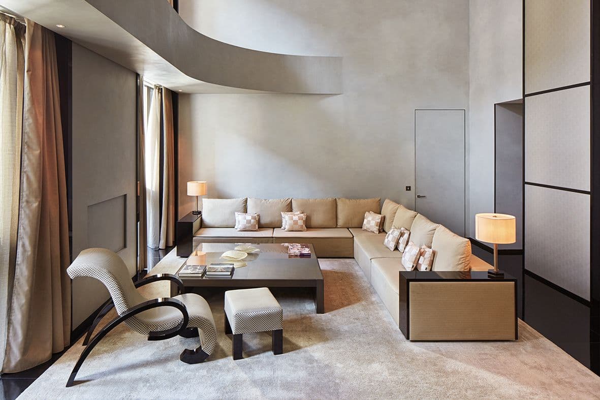 Luxury Suites in Milan: What to Look for When Booking Your Stay